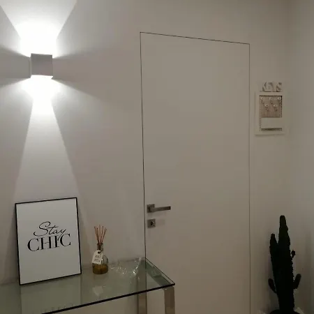 Casa “in Versi “ * Noci